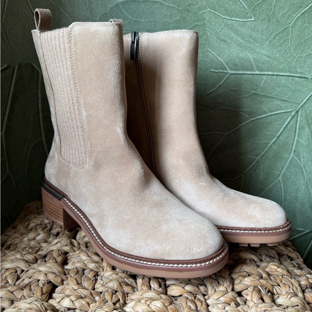 Vince Camuto Tortilla Verona Tan Heeled Ankle Boots Size 6 NEW!